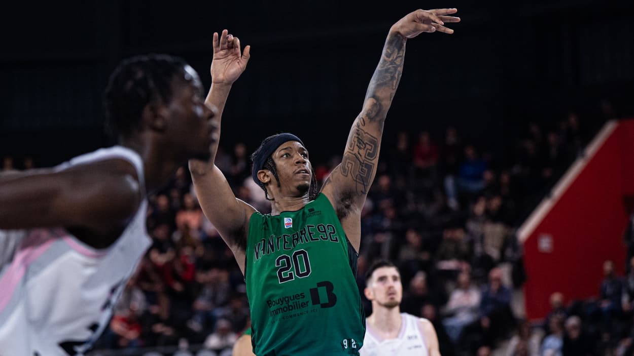 Desi Rodriguez (Nanterre) au lancer-franc face à l'ASVEL Desi Rodriguez (Nanterre) au lancer-franc face à l'ASVEL
