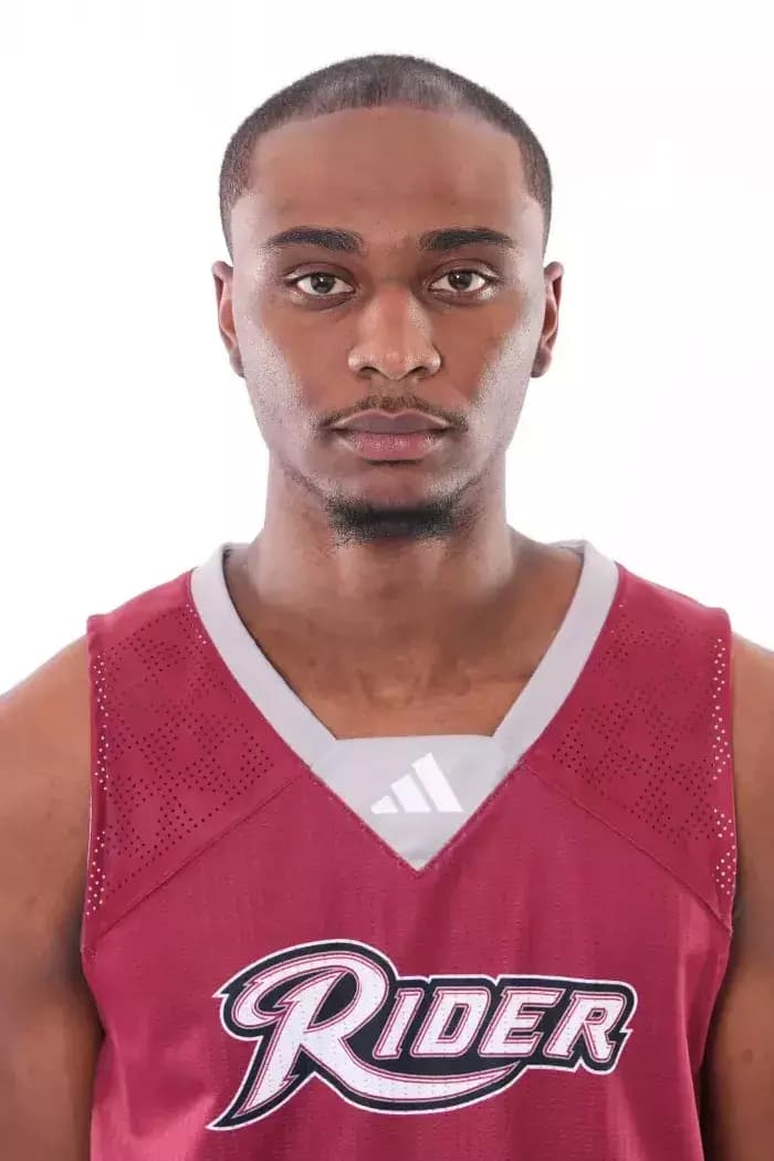 devean_williams_2025-2026_16-9.webp