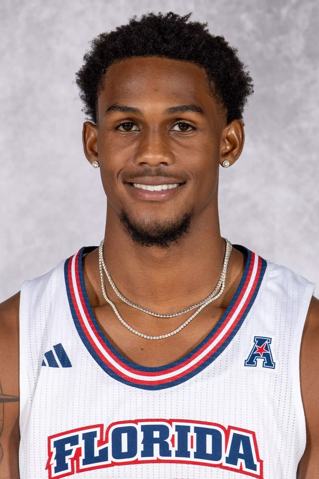 devin_vanterpool_2025-2026_16-9.webp