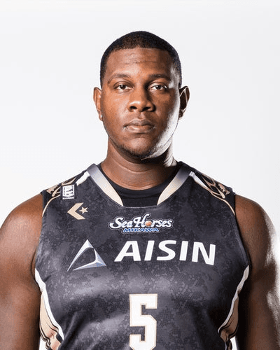 isaac_butts_2018-2019_16-9.png