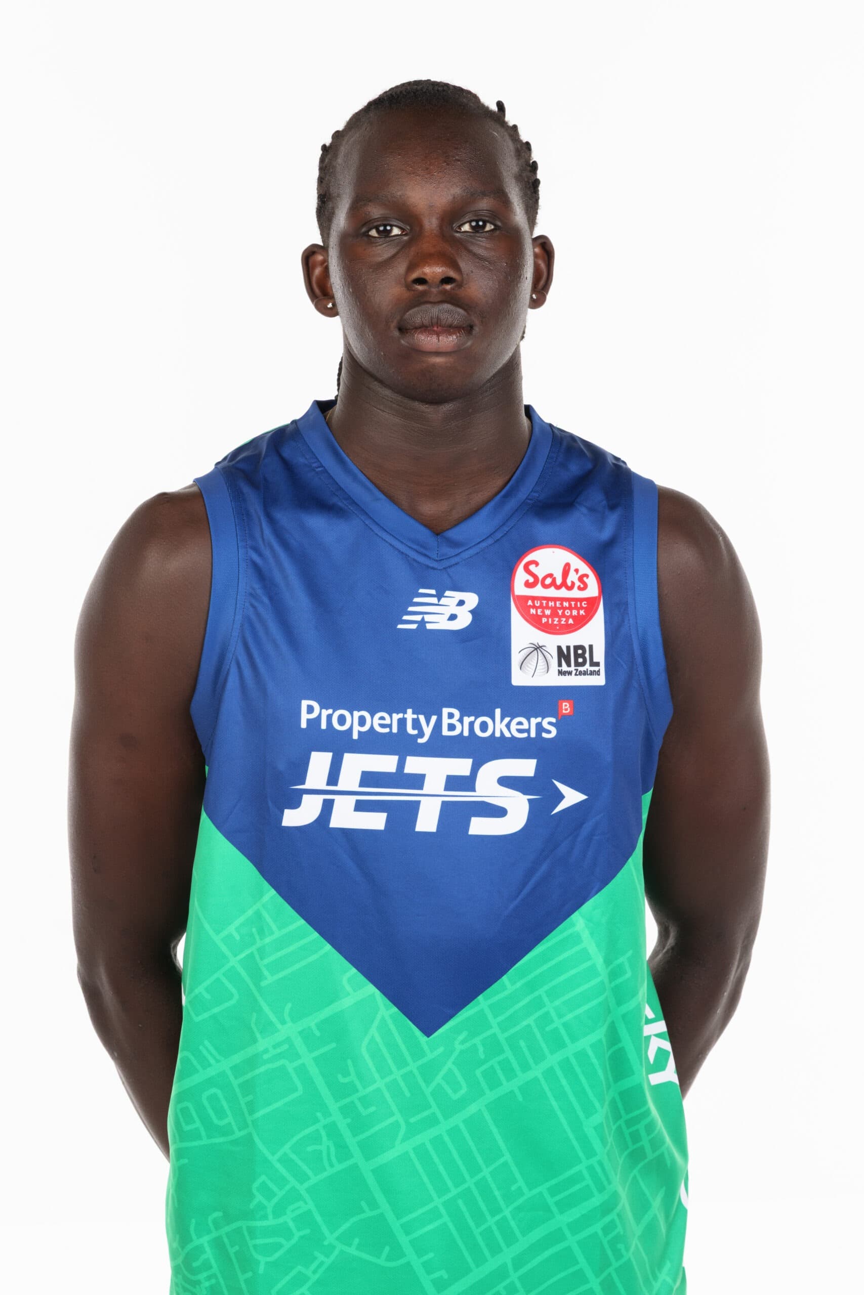 isaac_makoii_2025-2026_16-9.jpg
