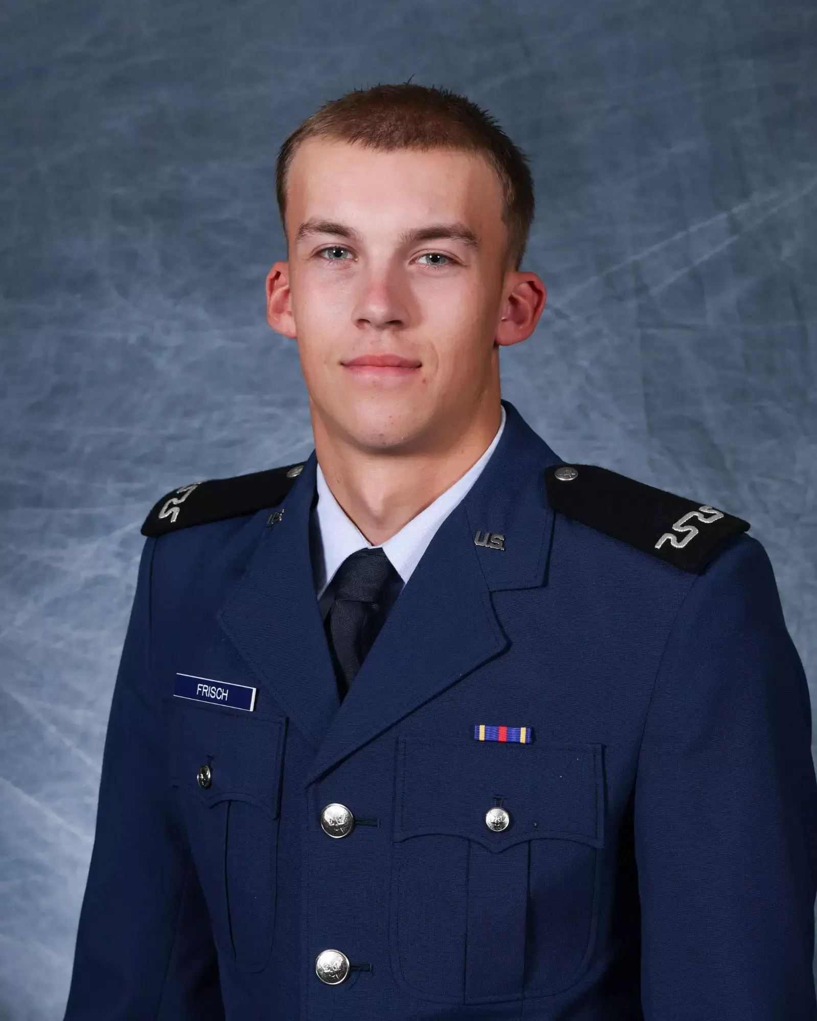 keaton_frisch_2025-2026_16-9.webp
