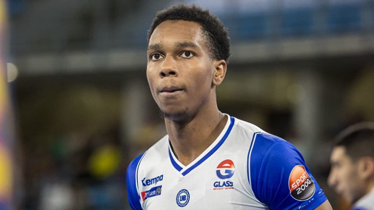 Marcus Hammond avec Rouen Marcus Hammond avec Rouen