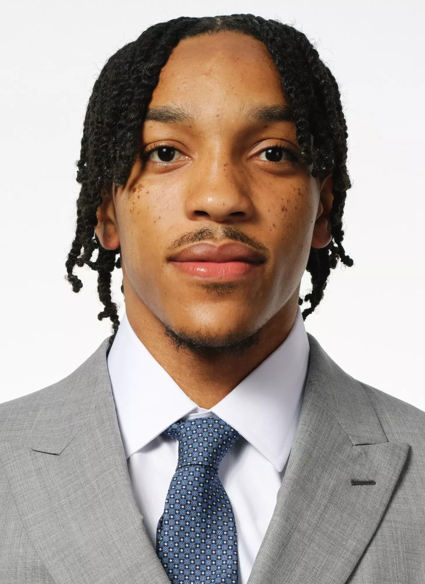 nakyel_shelton_2025-2026_16-9.webp