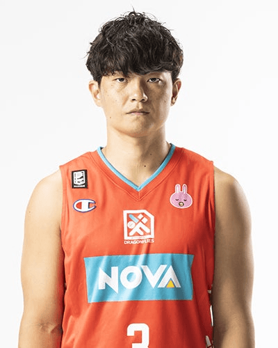 naoto_tsuji_2022-2023_16-9.png