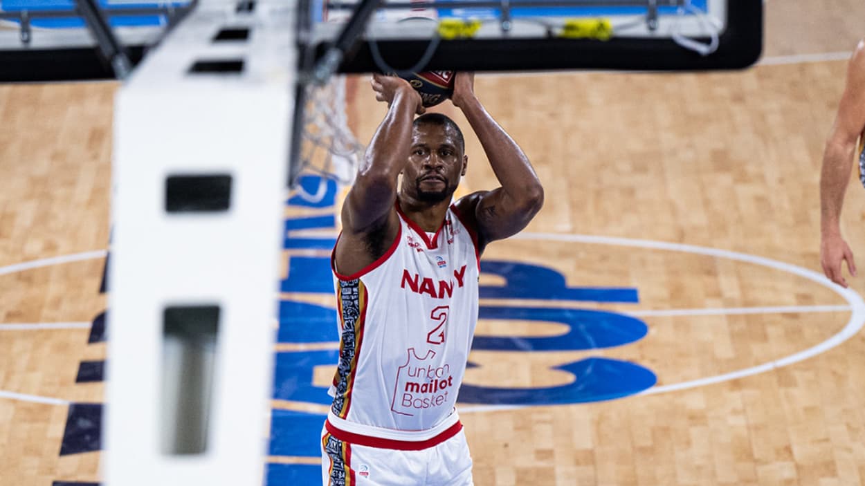 Tyren Johnson (Nancy) au lancer-franc face à Bourg-en-Bresse Tyren Johnson (Nancy) au lancer-franc face à Bourg-en-Bresse