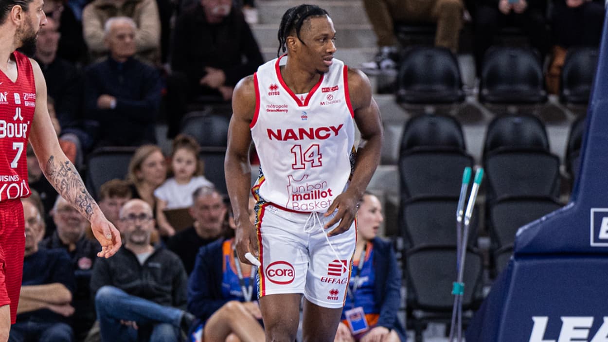 Yves Mballa (Nancy) face à Bourg-en-Bresse Yves Mballa (Nancy) face à Bourg-en-Bresse